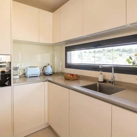 Apartment Luxury Jardinana Lotus 700m To - Happy *